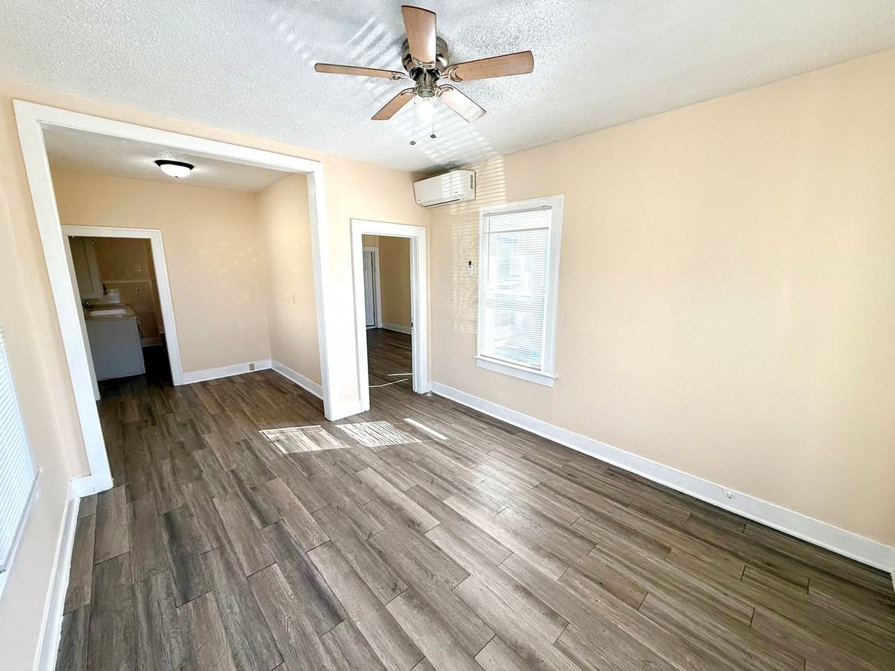 409 Canton - Photo 5 of 24