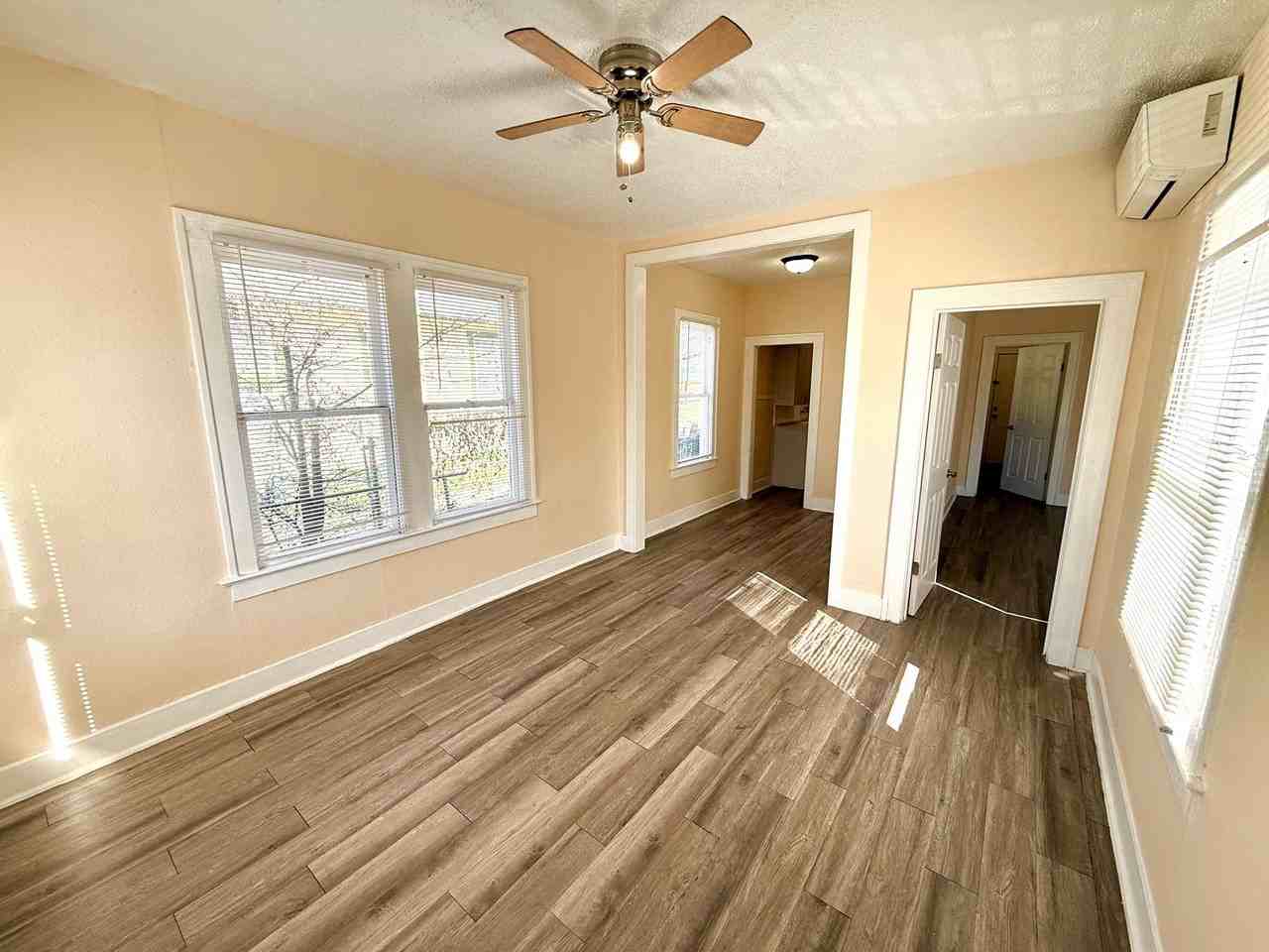 409 Canton - Photo 4 of 24