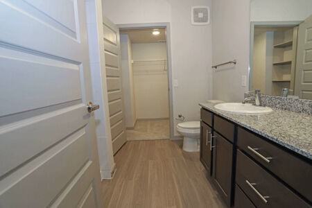 Westmoreland Station - Photo 2 of 8