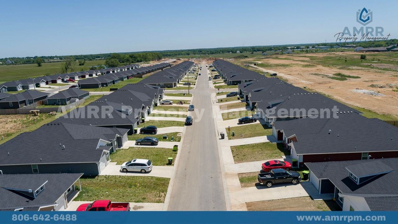 335 Alex Jordan Dr - Photo 3 of 27