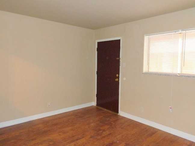 4375-4409 Chippewa - Photo 3 of 46
