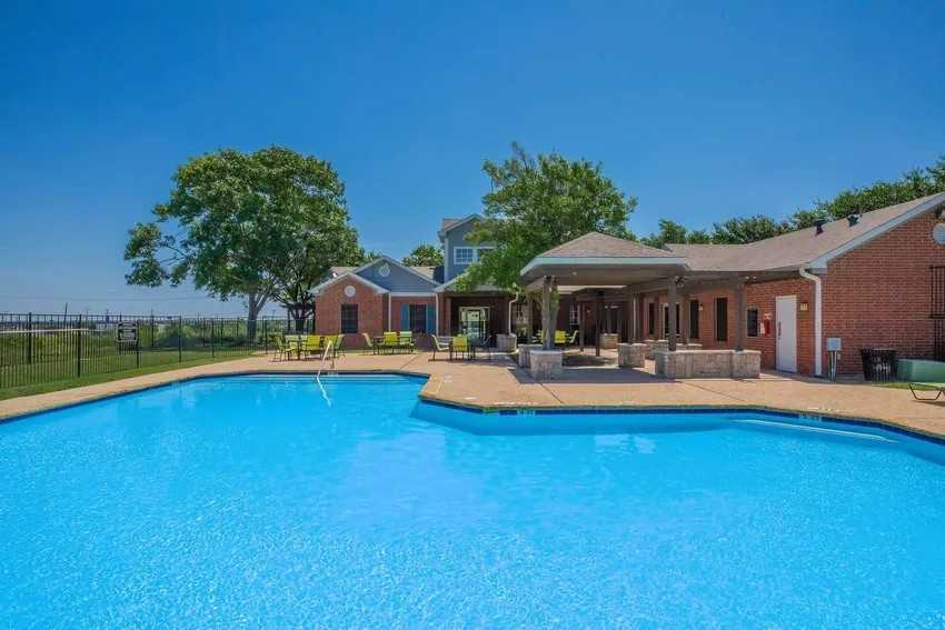 Greens of Hickory Trail - Photo 2 of 35