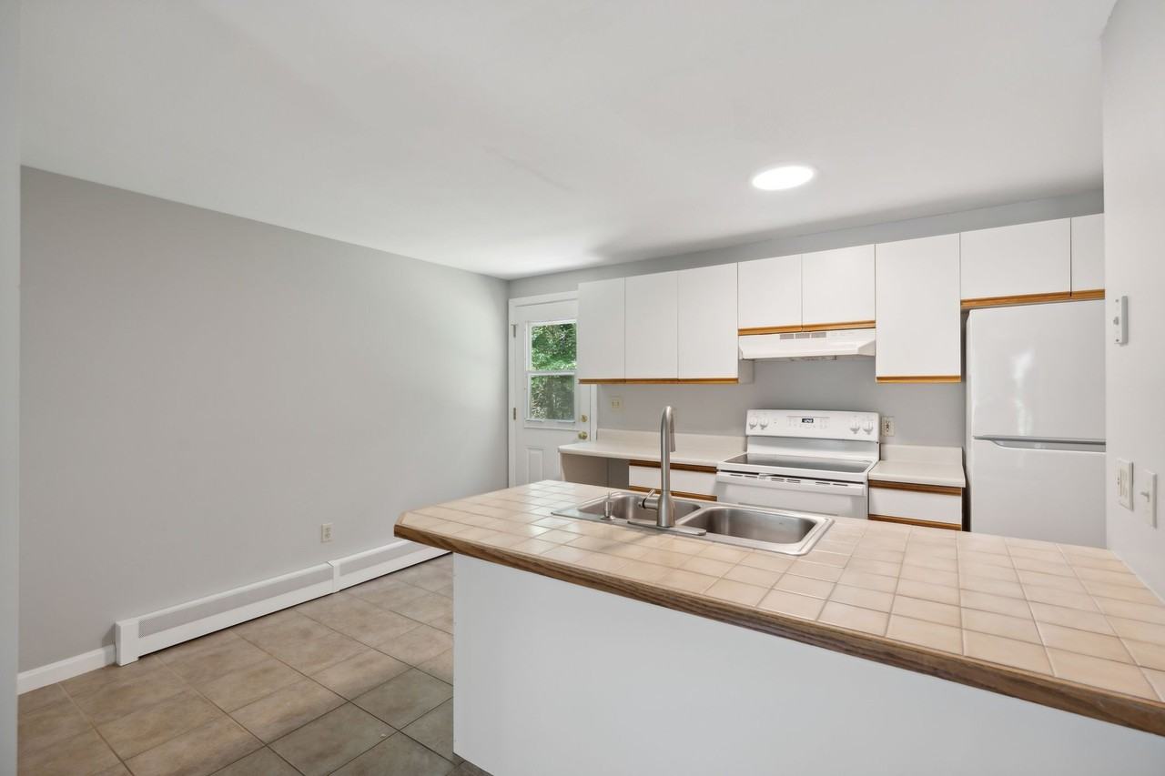 Rose Terrace - Photo 7 of 17