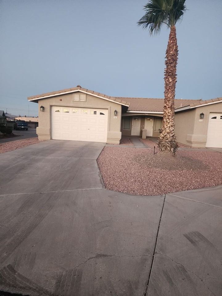 2940 Cork Ln - Photo 4 of 39