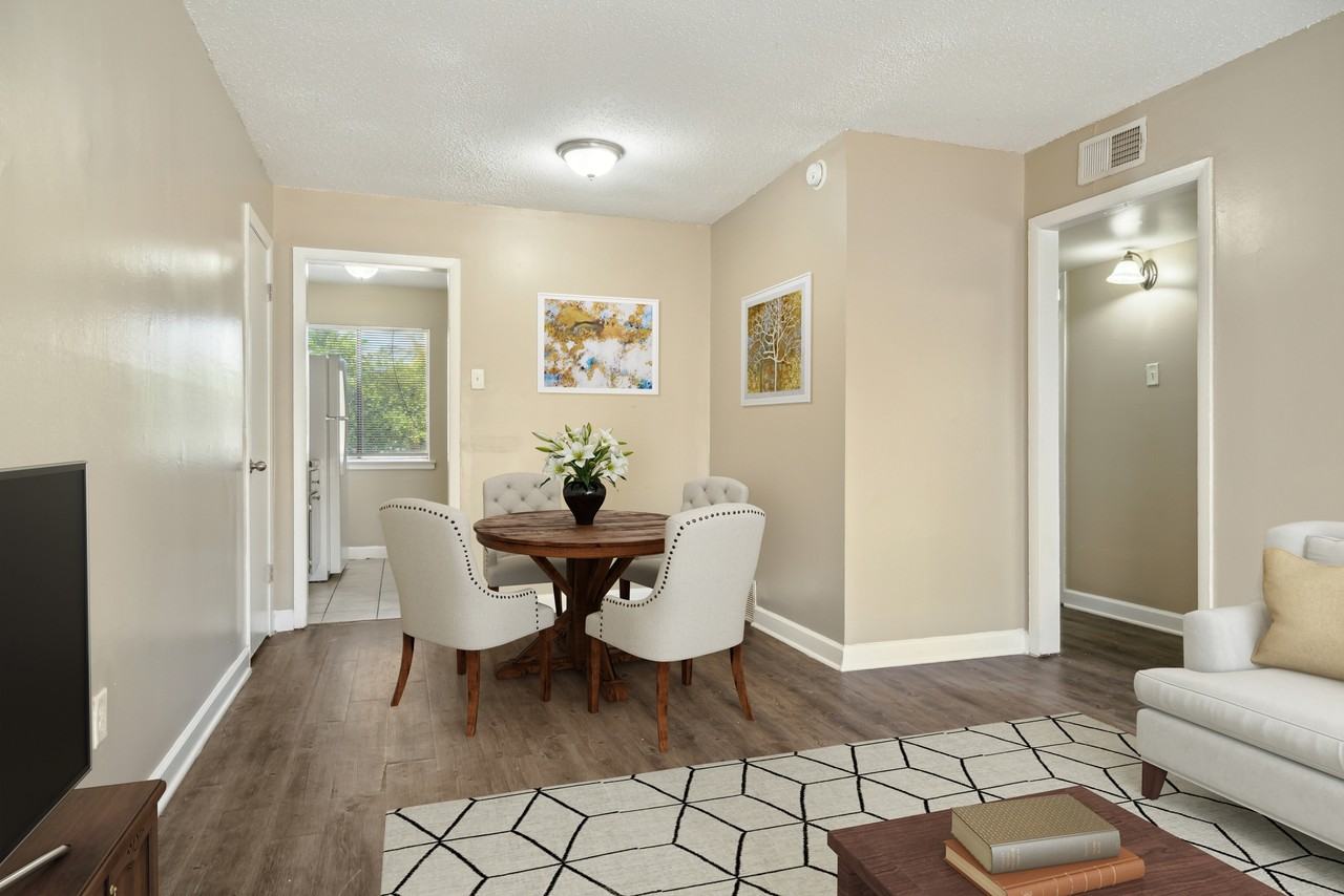 Oak Grove Apartments - Photo 2 of 31