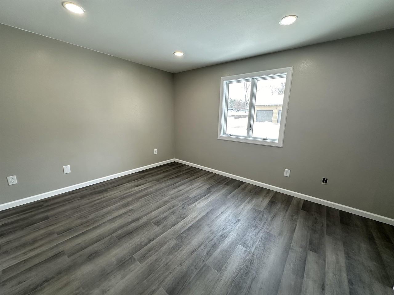 310 McKinley Street - Photo 5 of 21