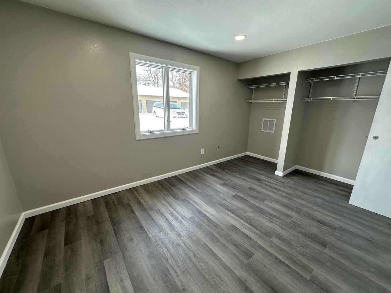 310 McKinley Street - Photo 6 of 21