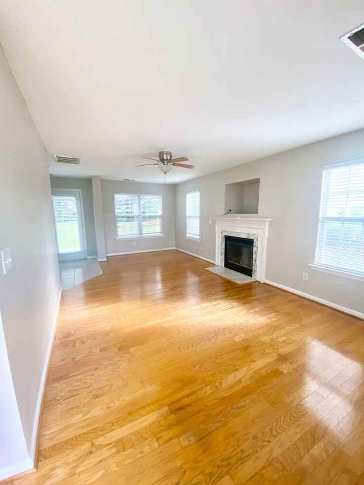 1731 Chinchester Ln - Photo 3 of 15