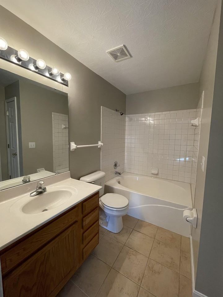 104 Rough Way - Photo 4 of 8