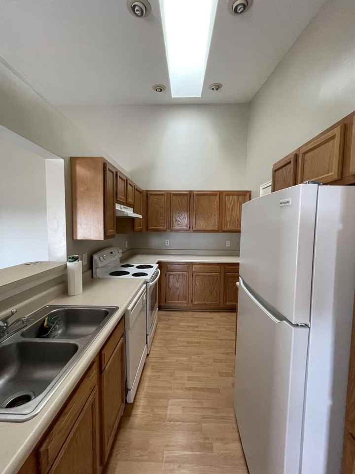 104 Rough Way - Photo 5 of 8