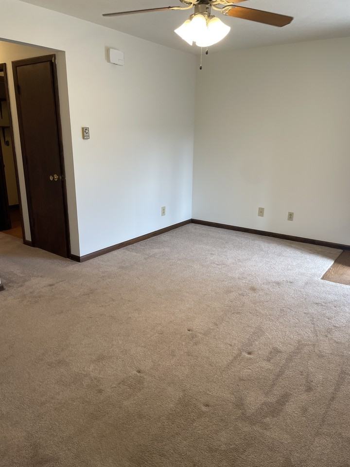 28 Stewart Park - Photo 2 of 7