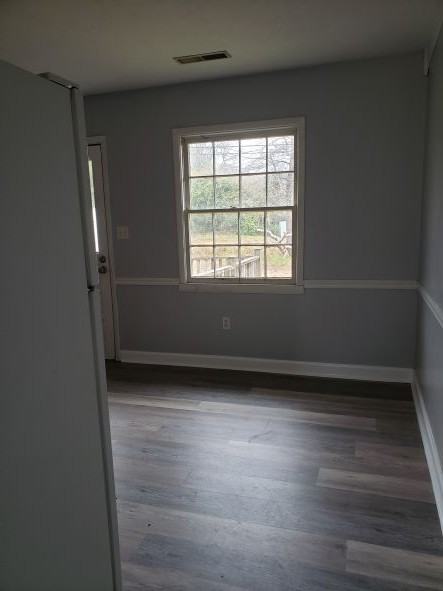 204 Longwood Lane - Photo 6 of 11
