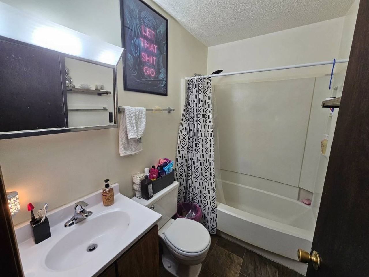 Dickinsen Rentals (045) - Photo 5 of 7