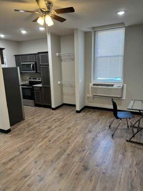 Spartan Rentals 8th St. - Photo 3 of 24