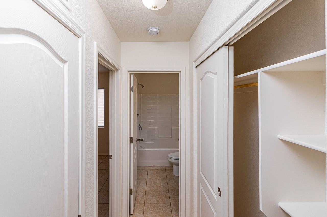 Swanson Cottages I - Photo 6 of 17