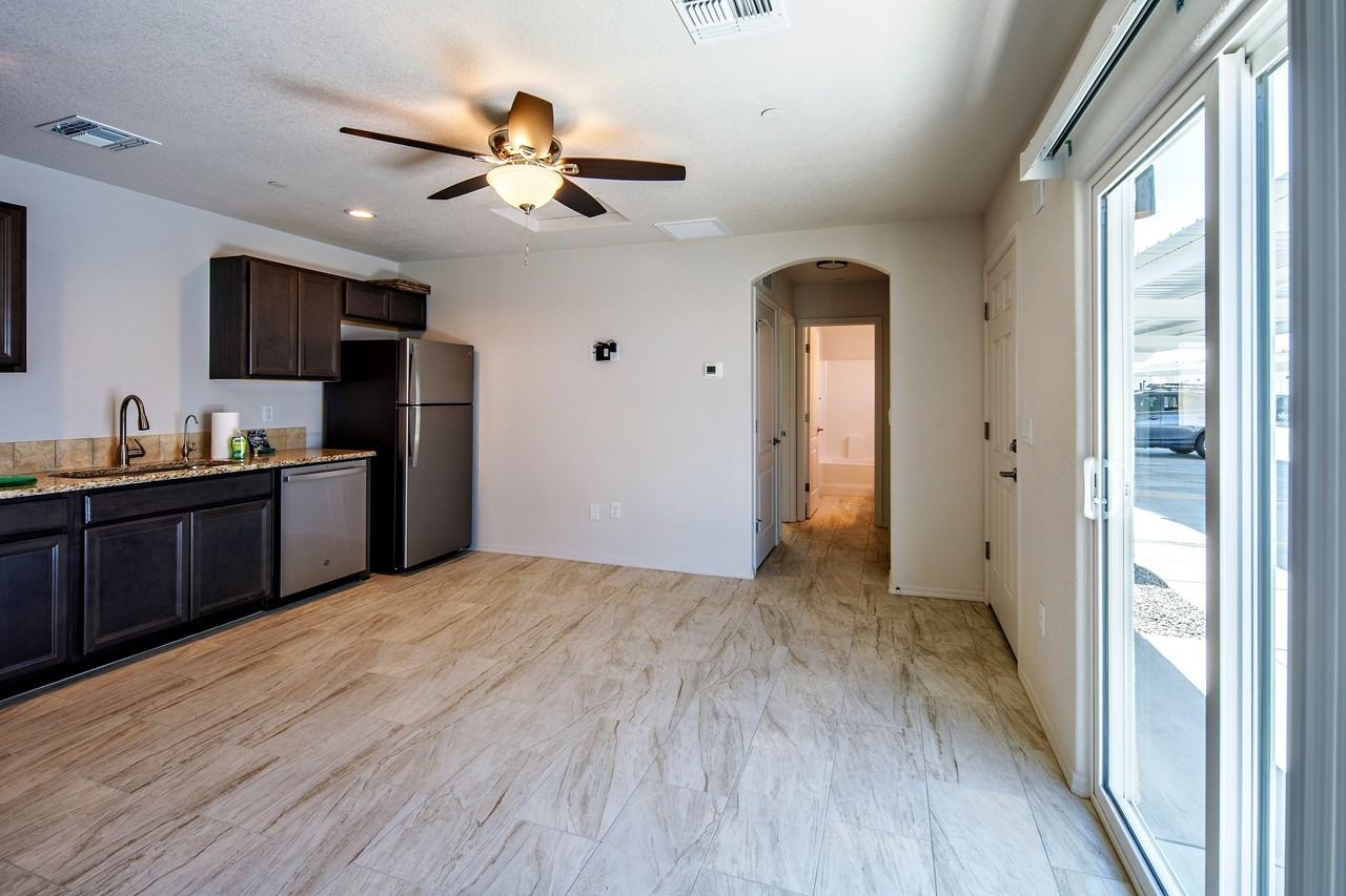 Swanson Cottages III - Photo 4 of 24