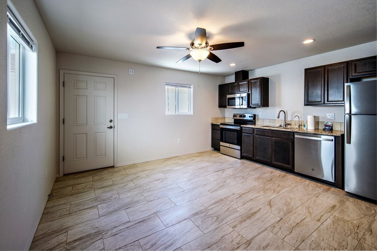 Swanson Cottages III - Photo 6 of 24