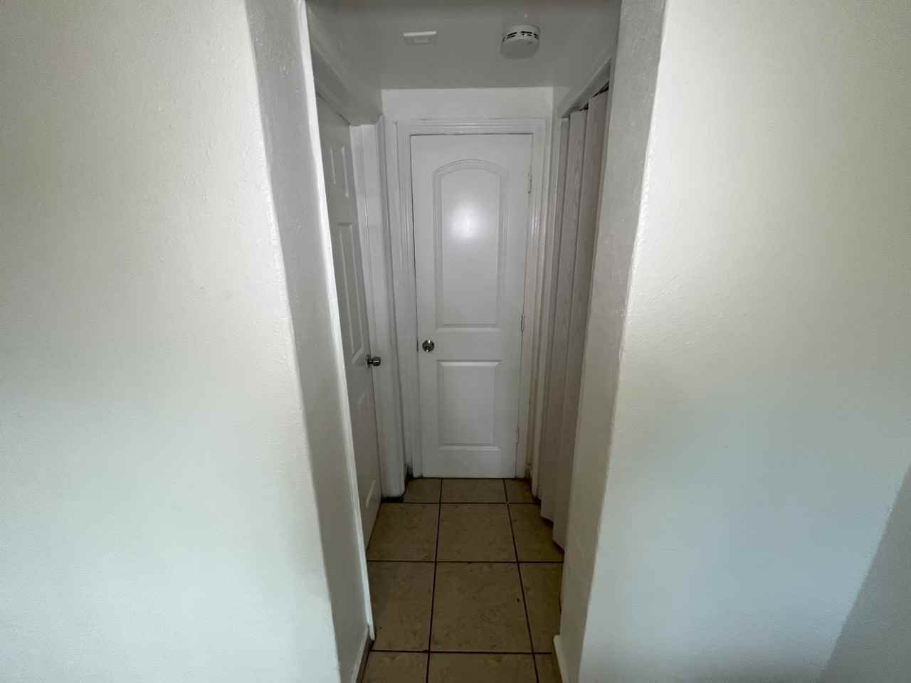 420 NW 10TH ST LLC - Photo 4 of 50