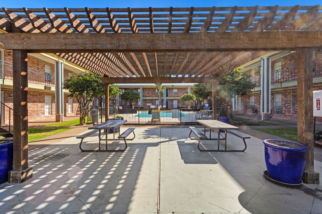 La Carmona - Photo 5 of 24