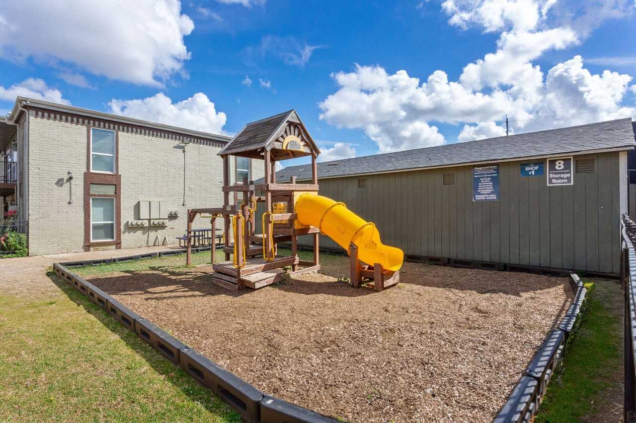 La Sevilla - Photo 4 of 9