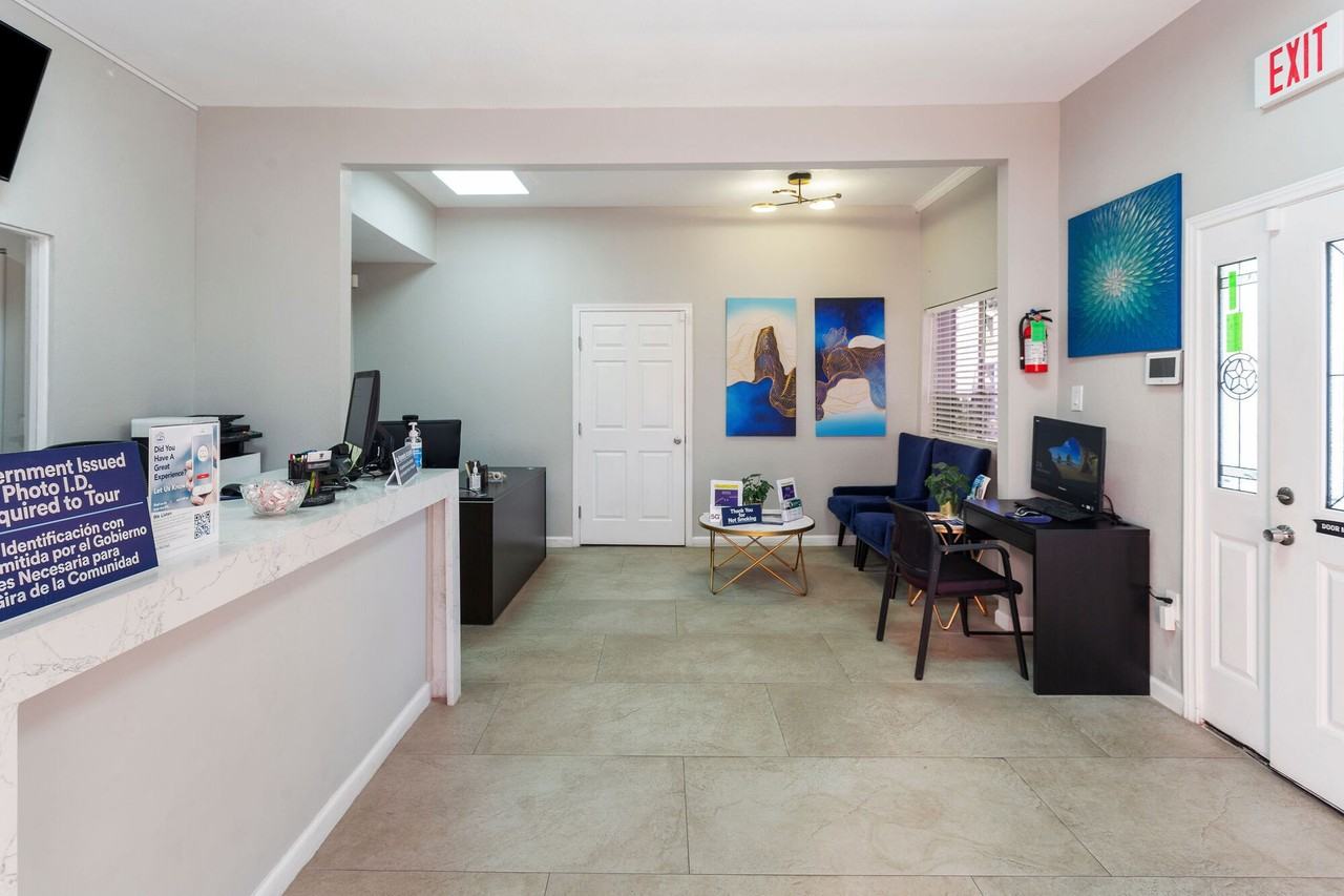 Las Rocas - Photo 3 of 13