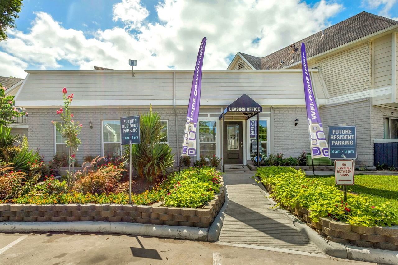 Costa Verde - Photo 2 of 43