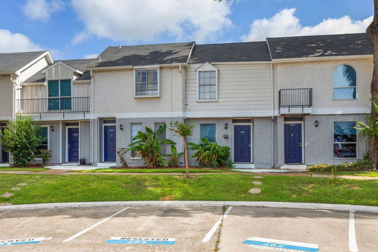 Costa Verde - Photo 3 of 43