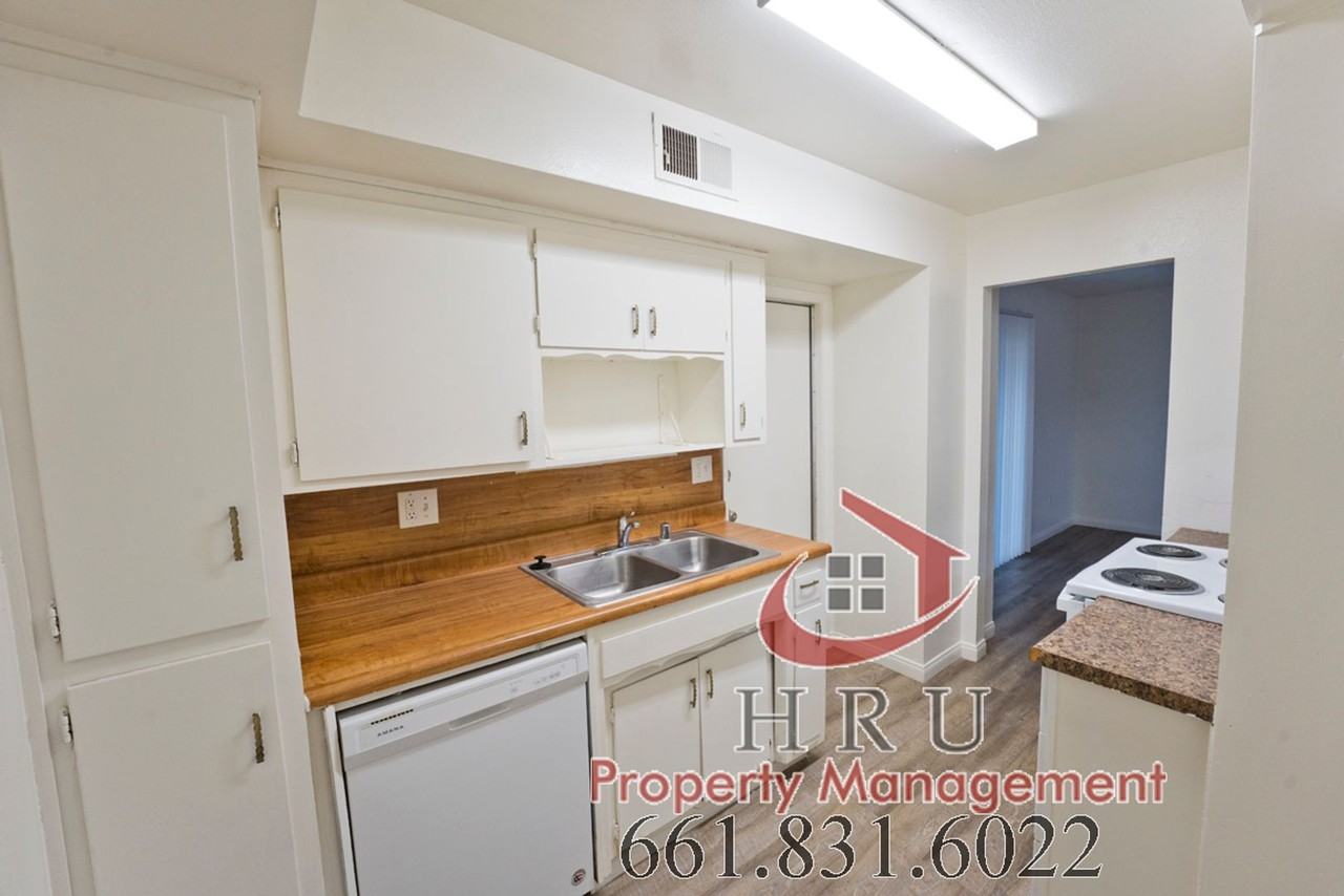 1001 Valhalla Dr #A - Photo 5 of 21