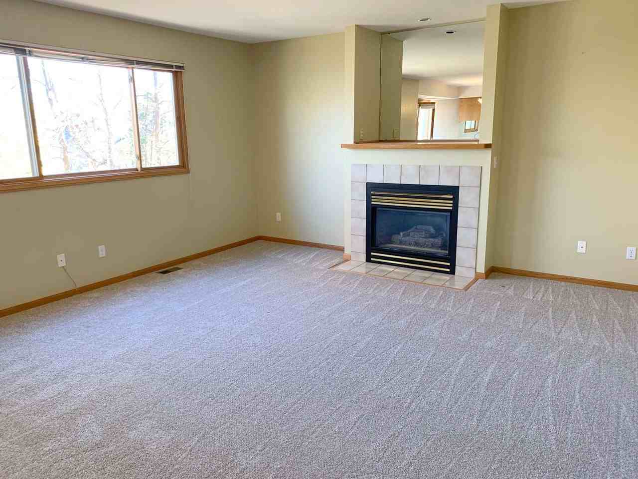 2006 Crestview Ct - Photo 2 of 22