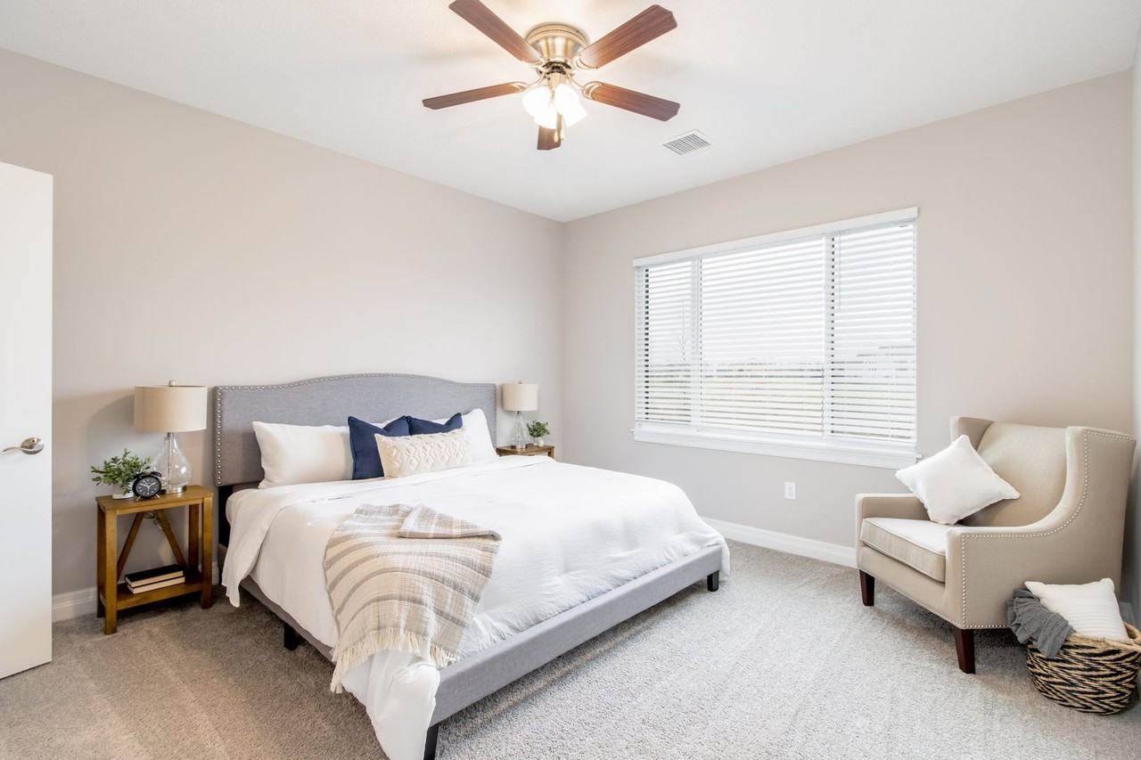 4163 Manchester Court - Photo 3 of 12