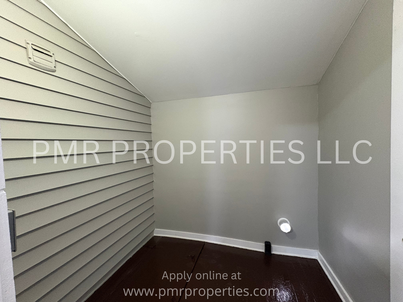 832 Warsaw Ave - Photo 6 of 7