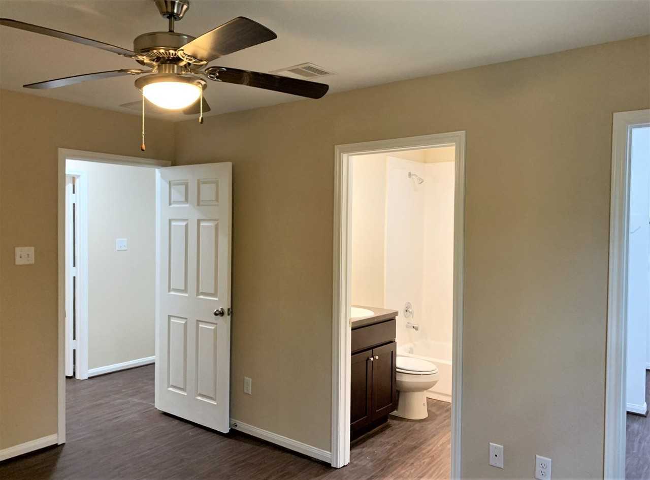 429 N Carolina St - Photo 6 of 10