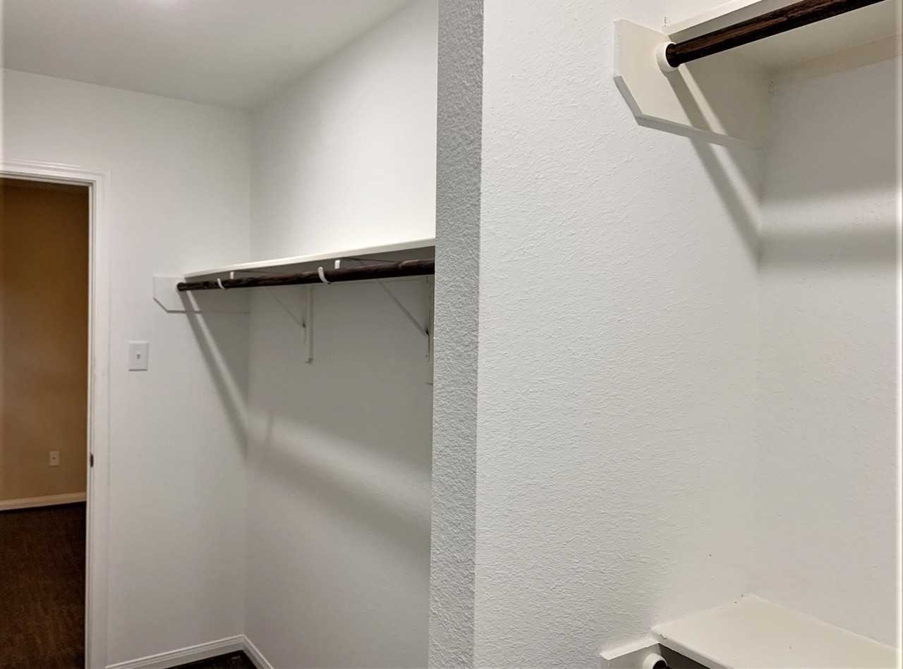 429 N Carolina St - Photo 7 of 10