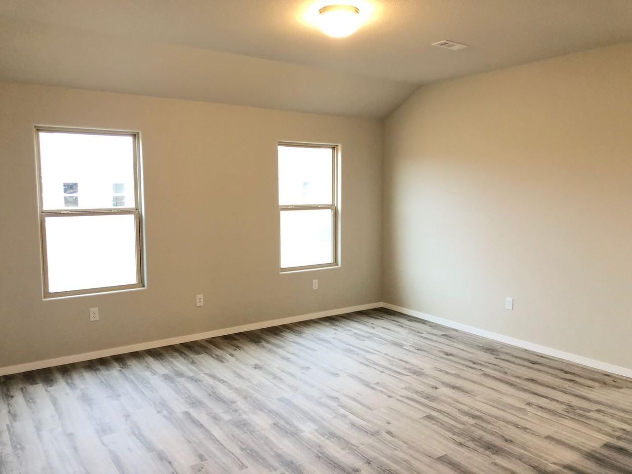 603 W Fitchberg St - Photo 3 of 10