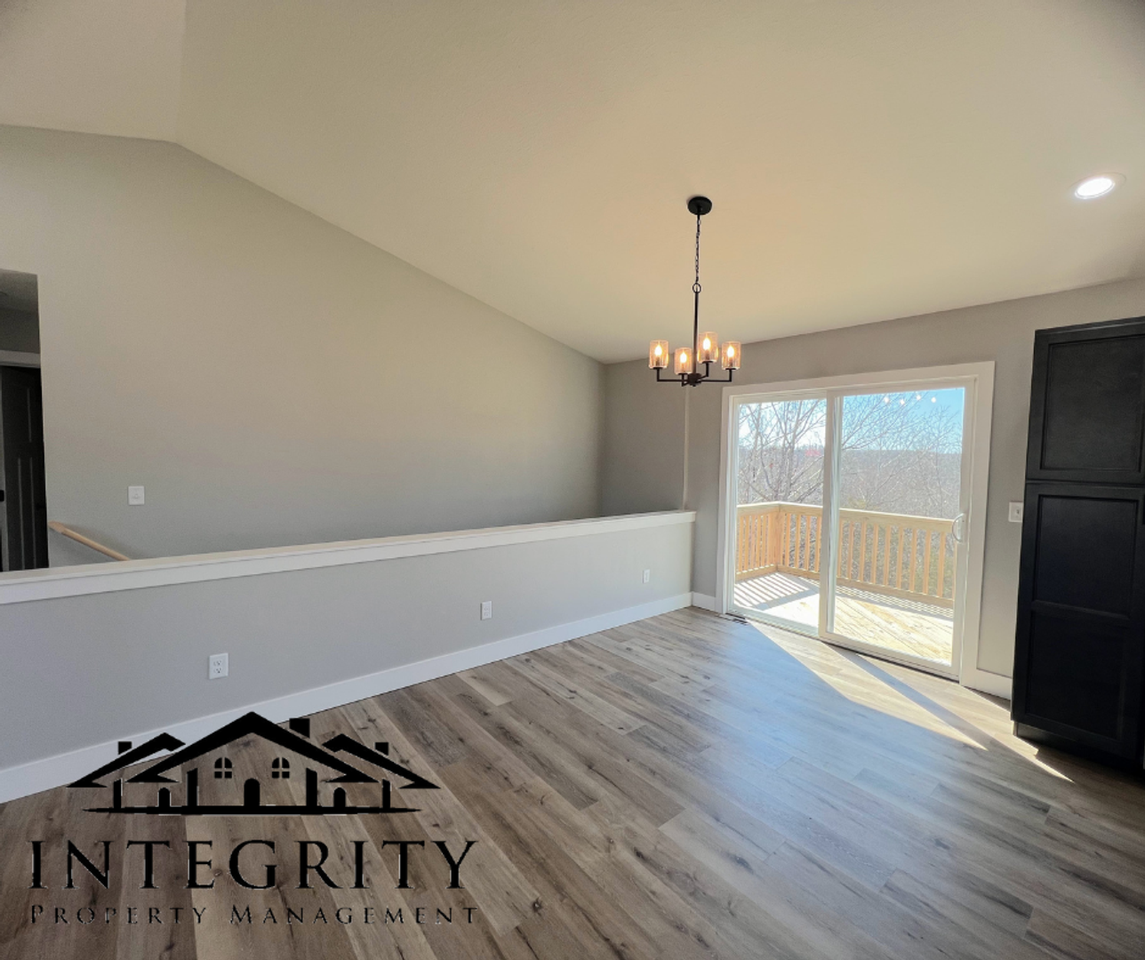 144 La Vista Drive - Photo 4 of 19