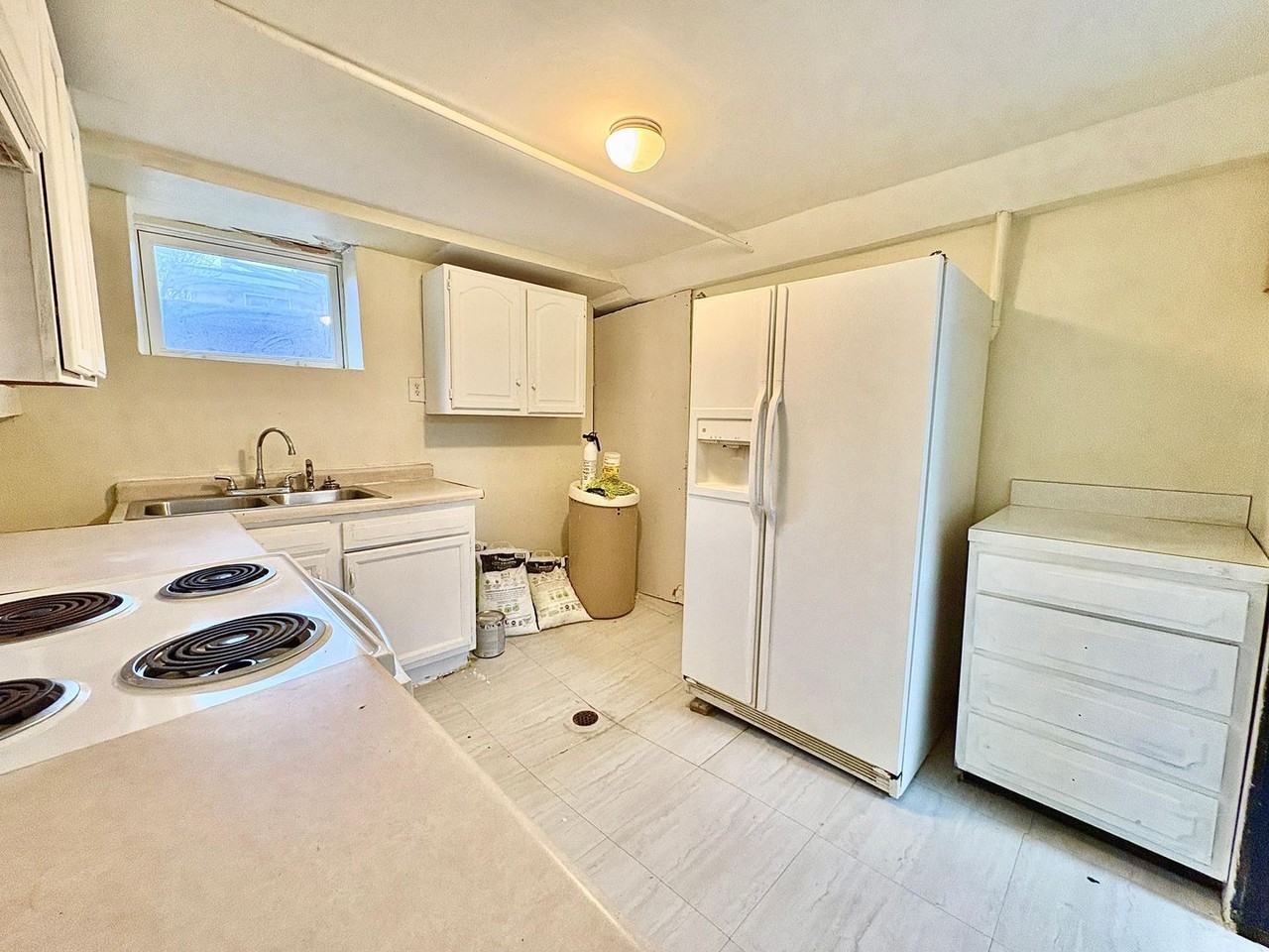 2915 Bryan St - Photo 6 of 26