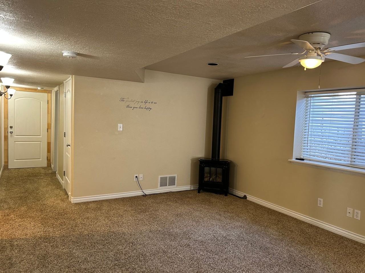 1399 S 1270 E - Photo 3 of 7