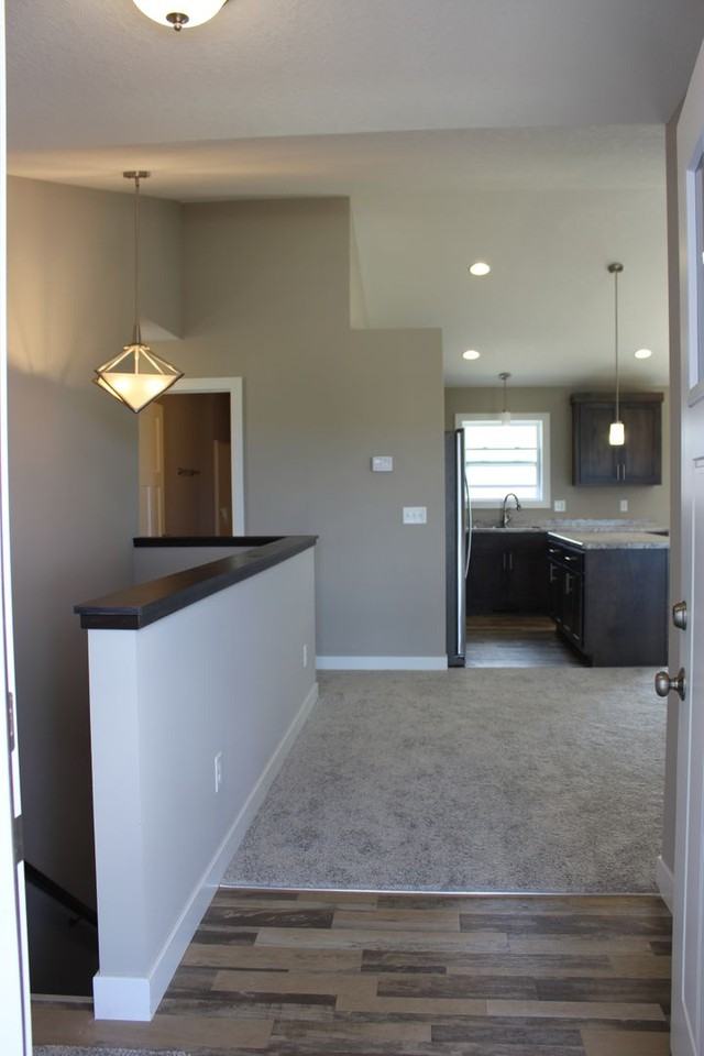1748 Morning Glory Dr - Photo 3 of 26