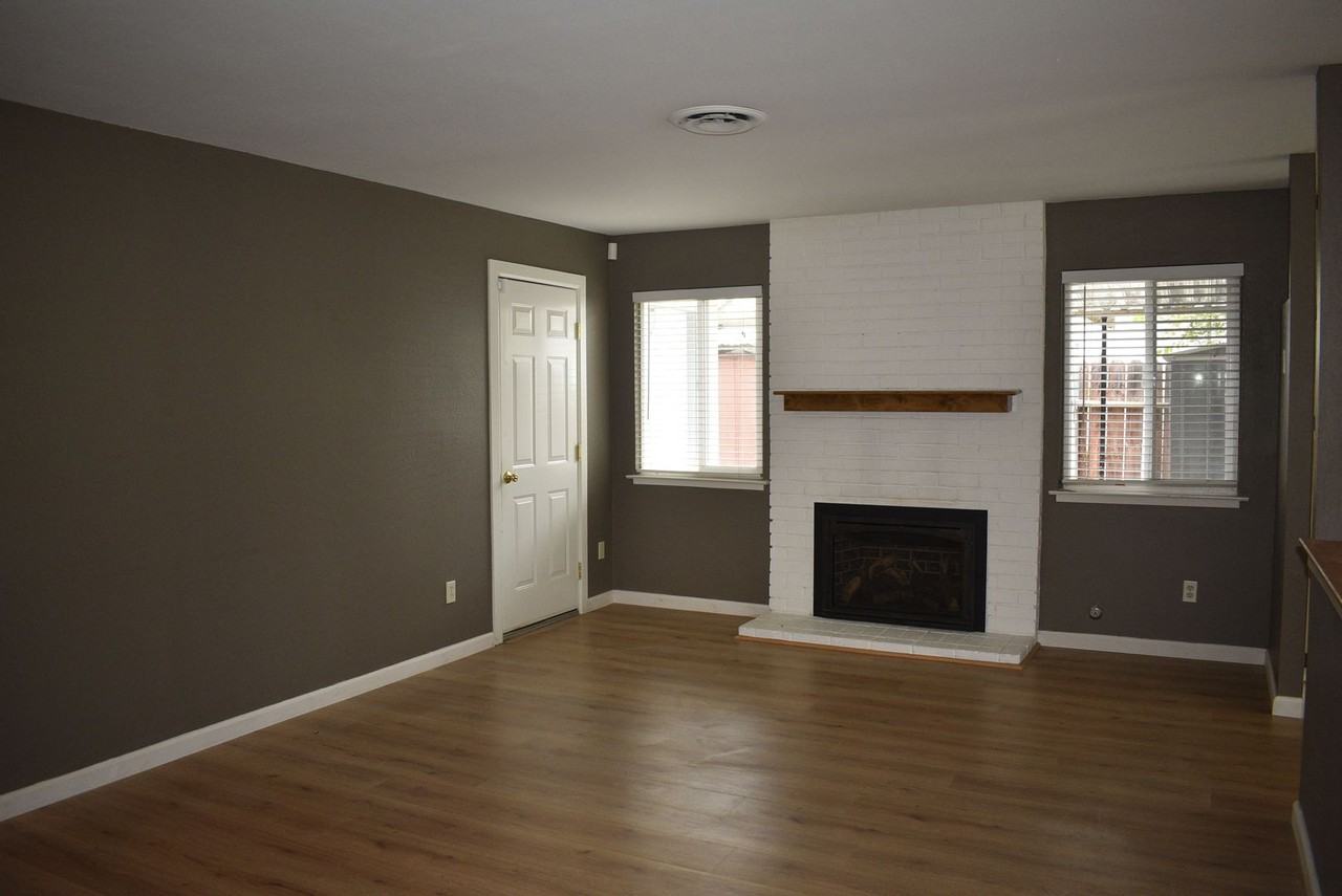 2012 Polley Dr - Photo 2 of 20