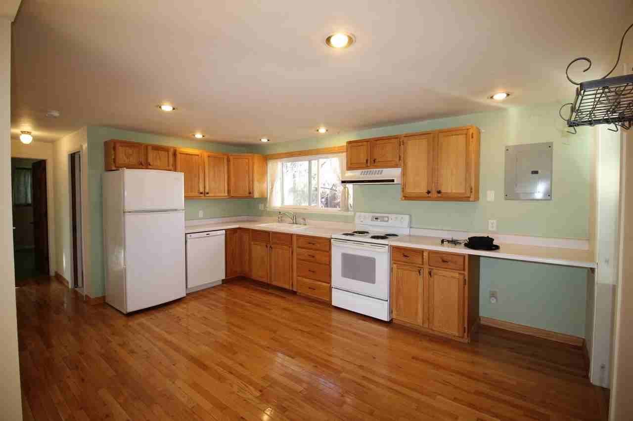 1224 Columbine Ct - Photo 6 of 17