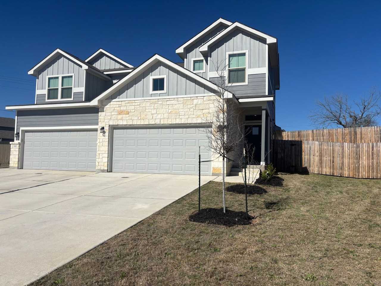 330 Caleb Ct - Photo 2 of 38