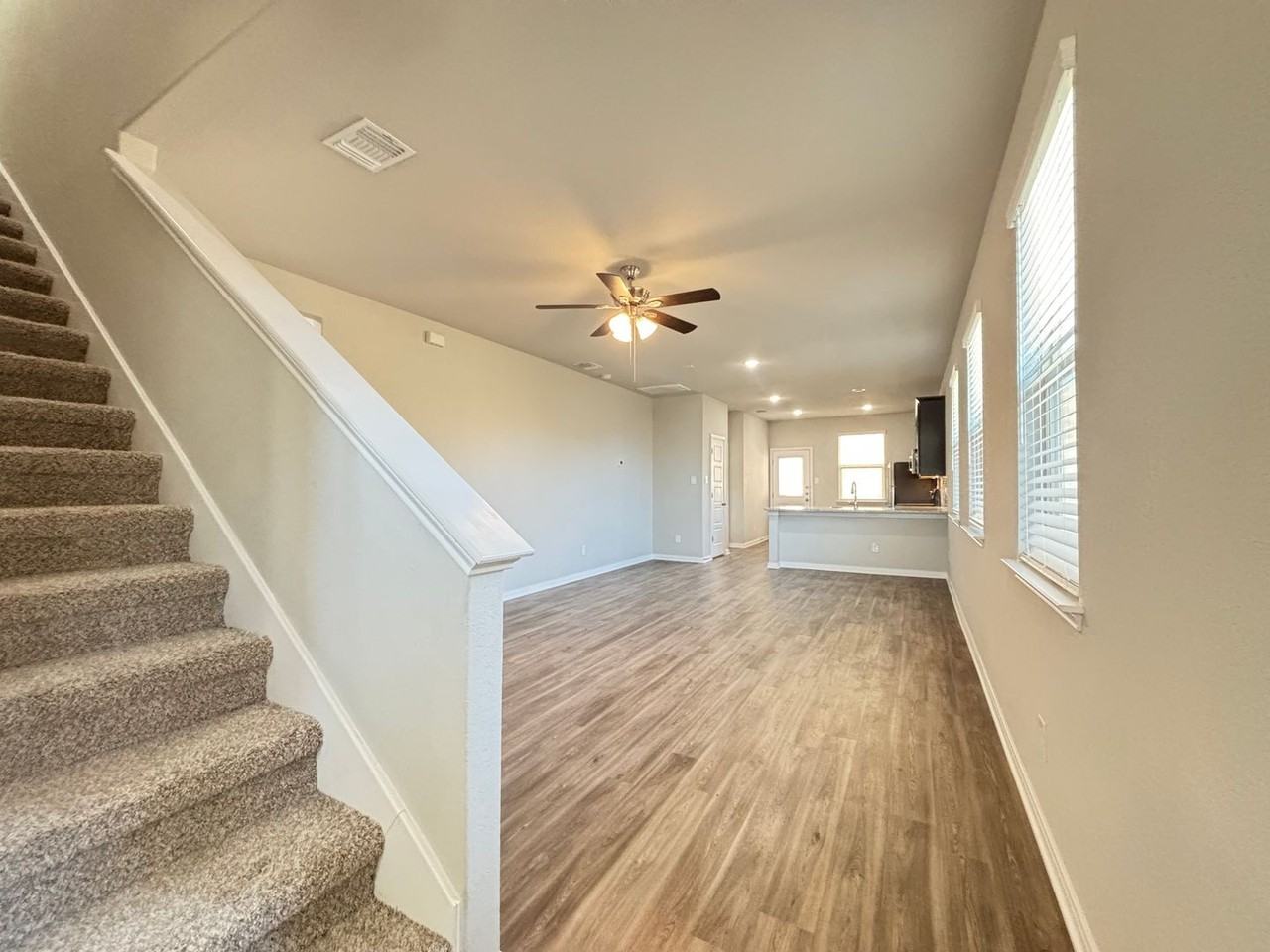 330 Caleb Ct - Photo 4 of 38