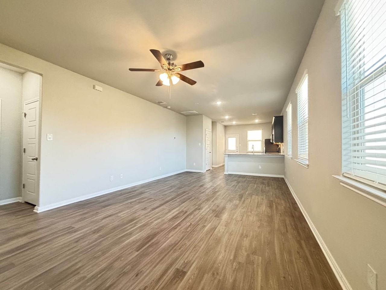 330 Caleb Ct - Photo 5 of 38