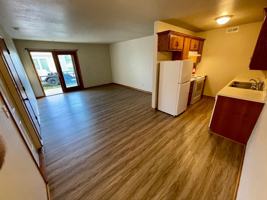 featured image of 409 E 15th St