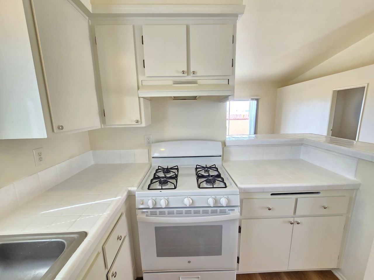 21411 Hacienda Blvd #C - Photo 2 of 16