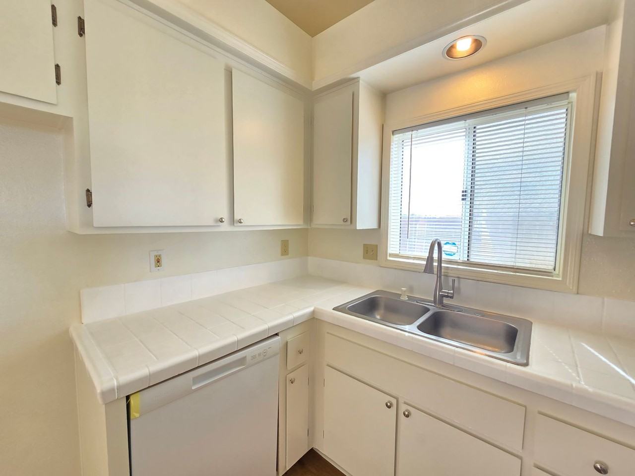 21411 Hacienda Blvd #C - Photo 3 of 16