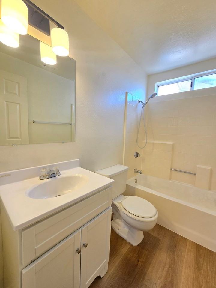 21411 Hacienda Blvd #C - Photo 7 of 16