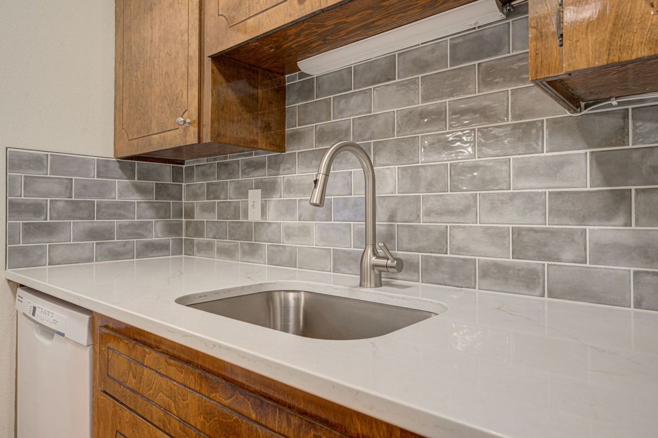 #236 CAPITOL MALL APARTMENTS - Photo 3 of 17