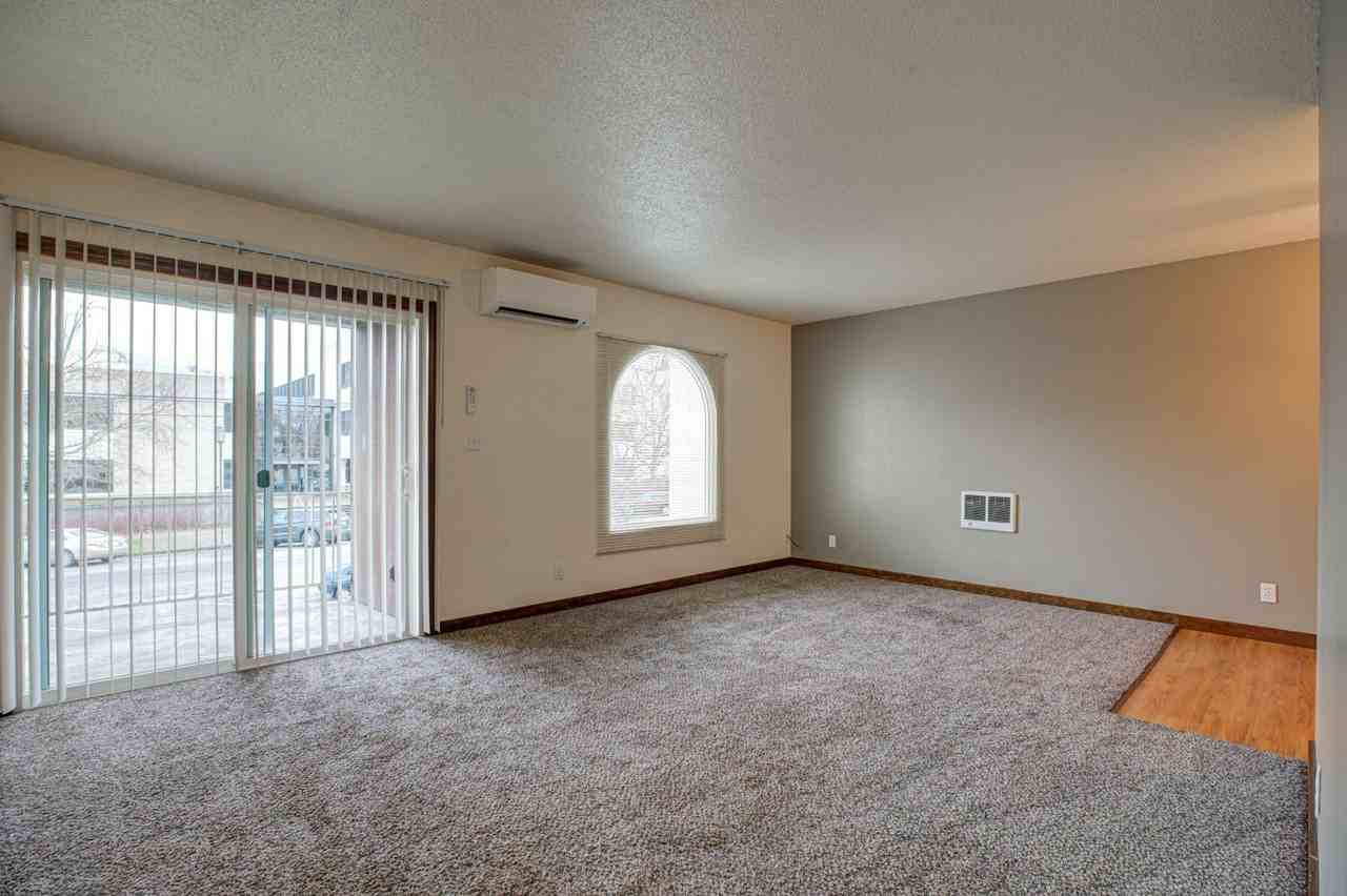 #236 CAPITOL MALL APARTMENTS - Photo 4 of 17