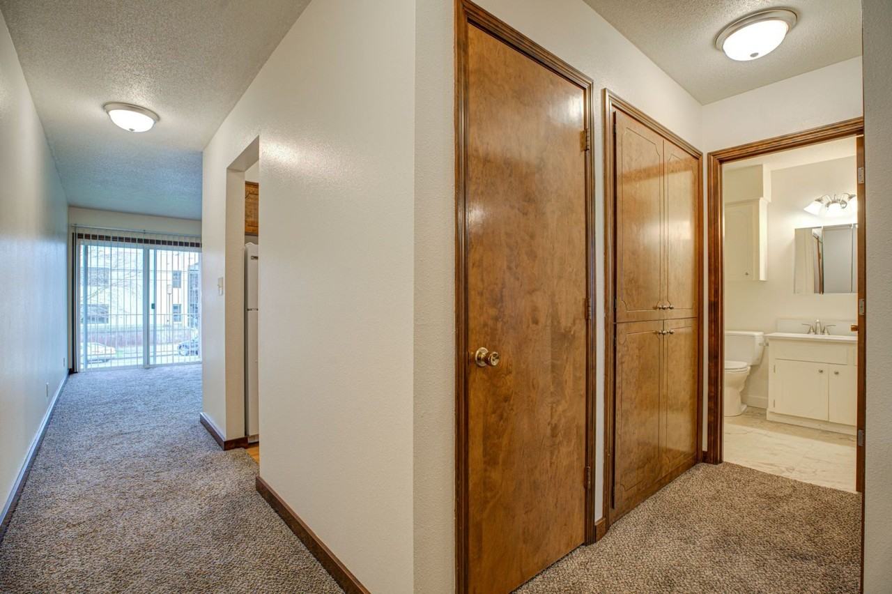 #236 CAPITOL MALL APARTMENTS - Photo 5 of 17